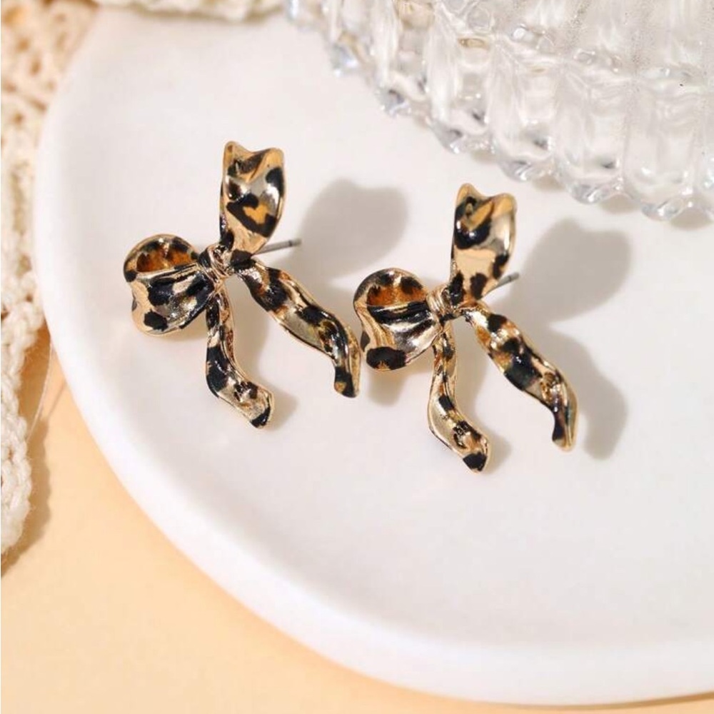Leopard Print Bow-knot Stud Earrings NEW 🏷️